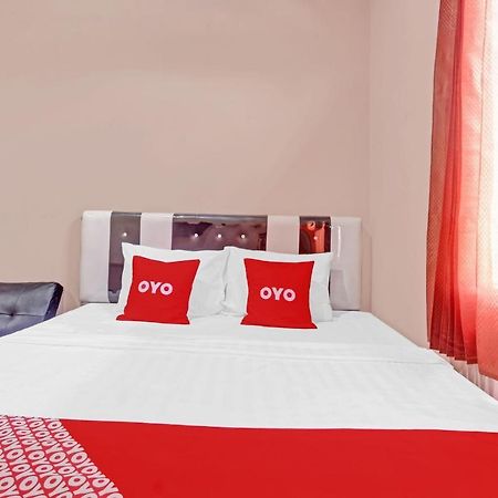Oyo 90796 Hotel Mulya Indah Tambakmulya ภายนอก รูปภาพ