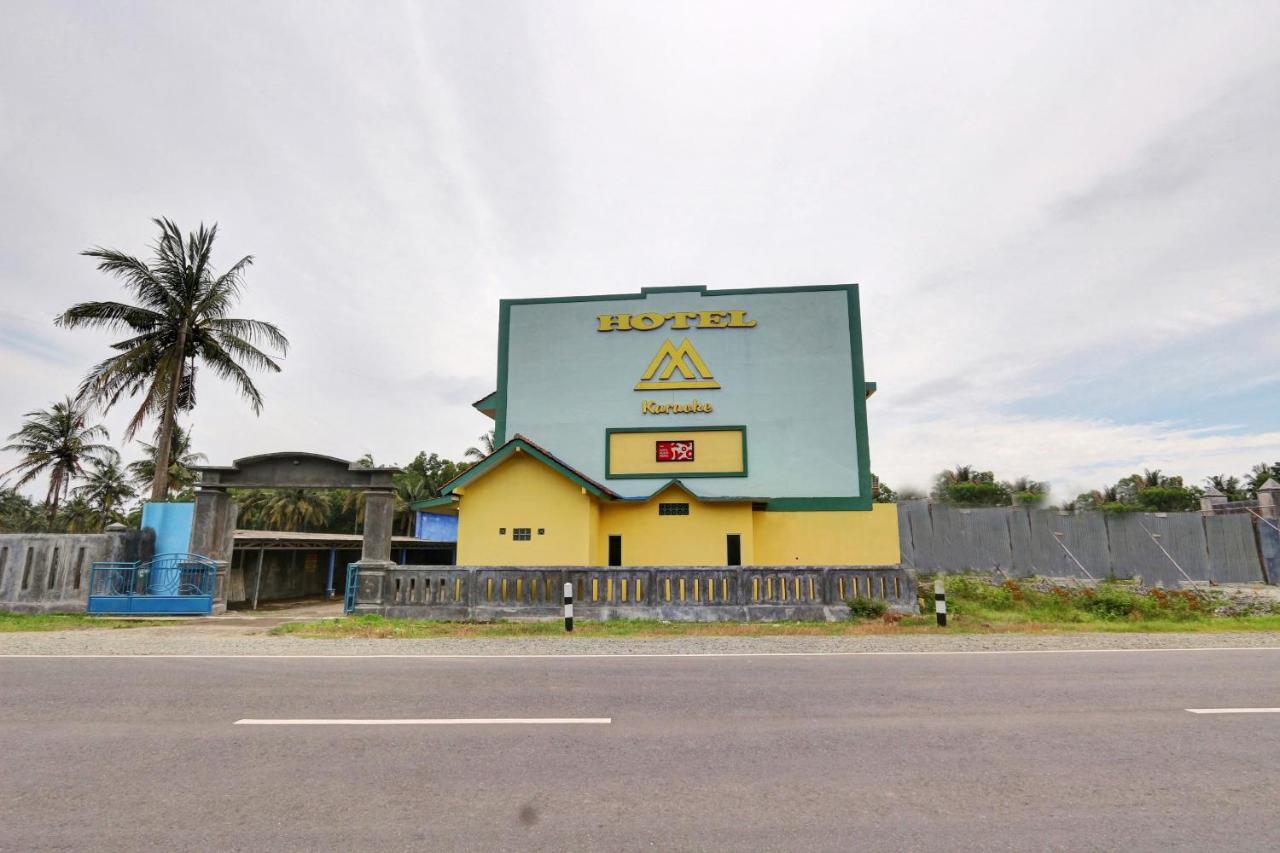 Oyo 90796 Hotel Mulya Indah Tambakmulya ภายนอก รูปภาพ