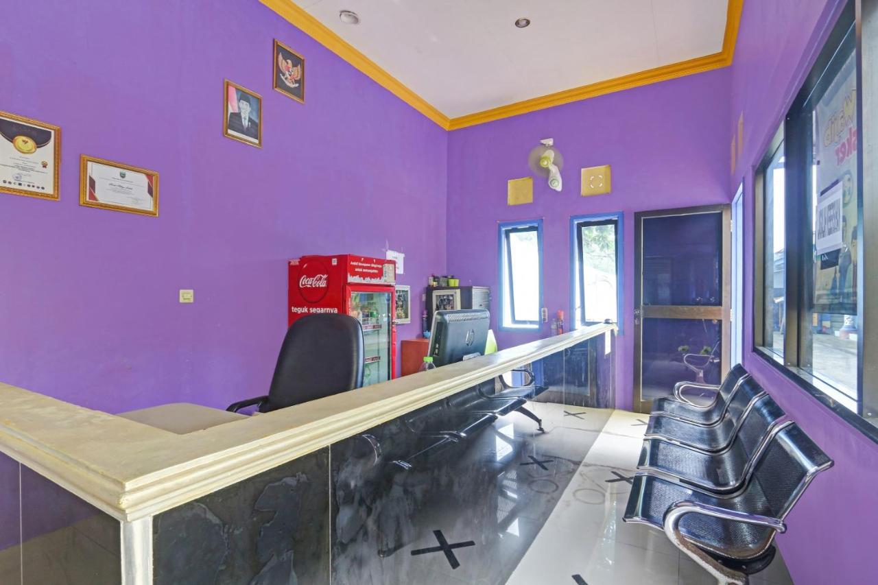 Oyo 90796 Hotel Mulya Indah Tambakmulya ภายนอก รูปภาพ