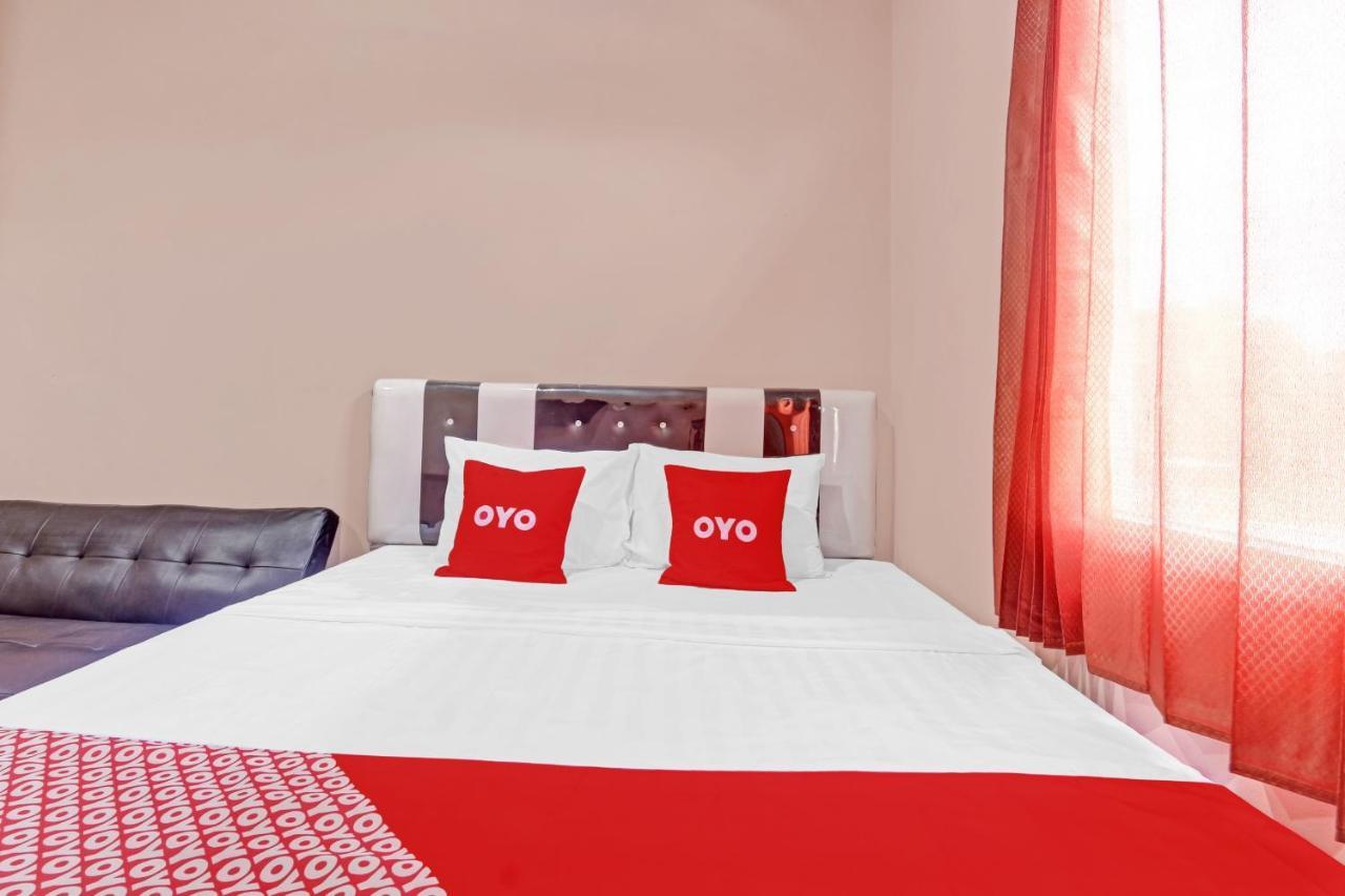 Oyo 90796 Hotel Mulya Indah Tambakmulya ภายนอก รูปภาพ