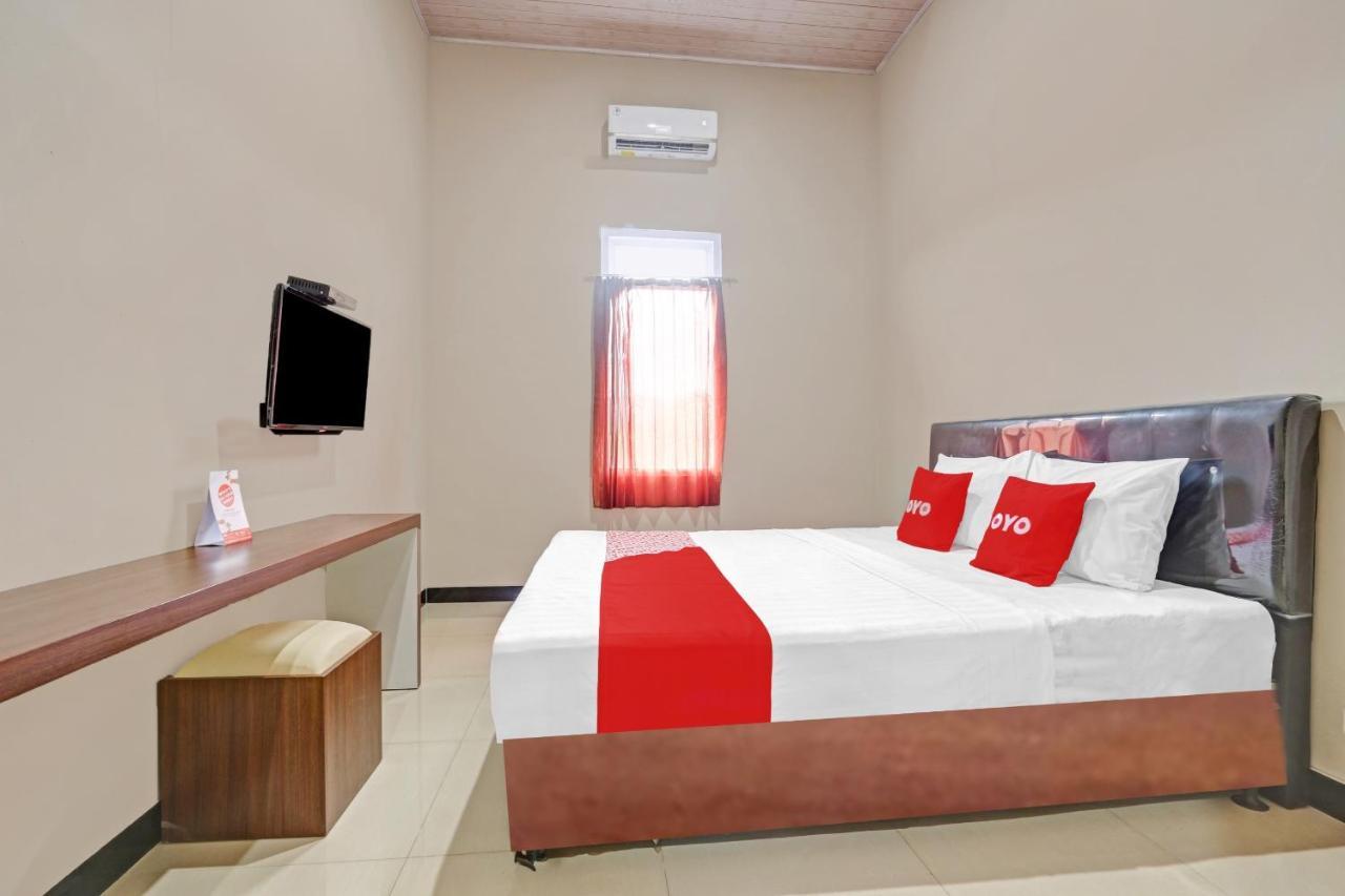Oyo 90796 Hotel Mulya Indah Tambakmulya ภายนอก รูปภาพ