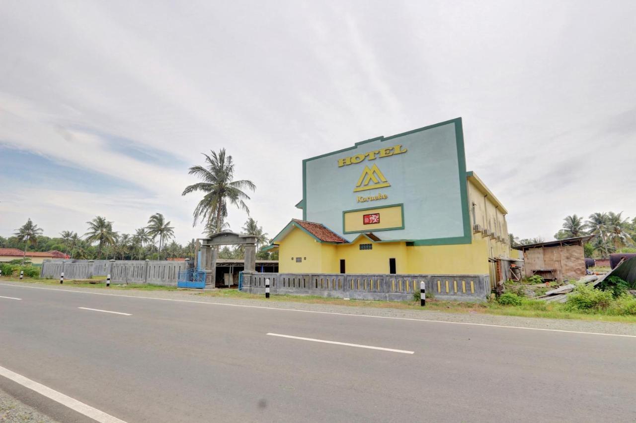 Oyo 90796 Hotel Mulya Indah Tambakmulya ภายนอก รูปภาพ