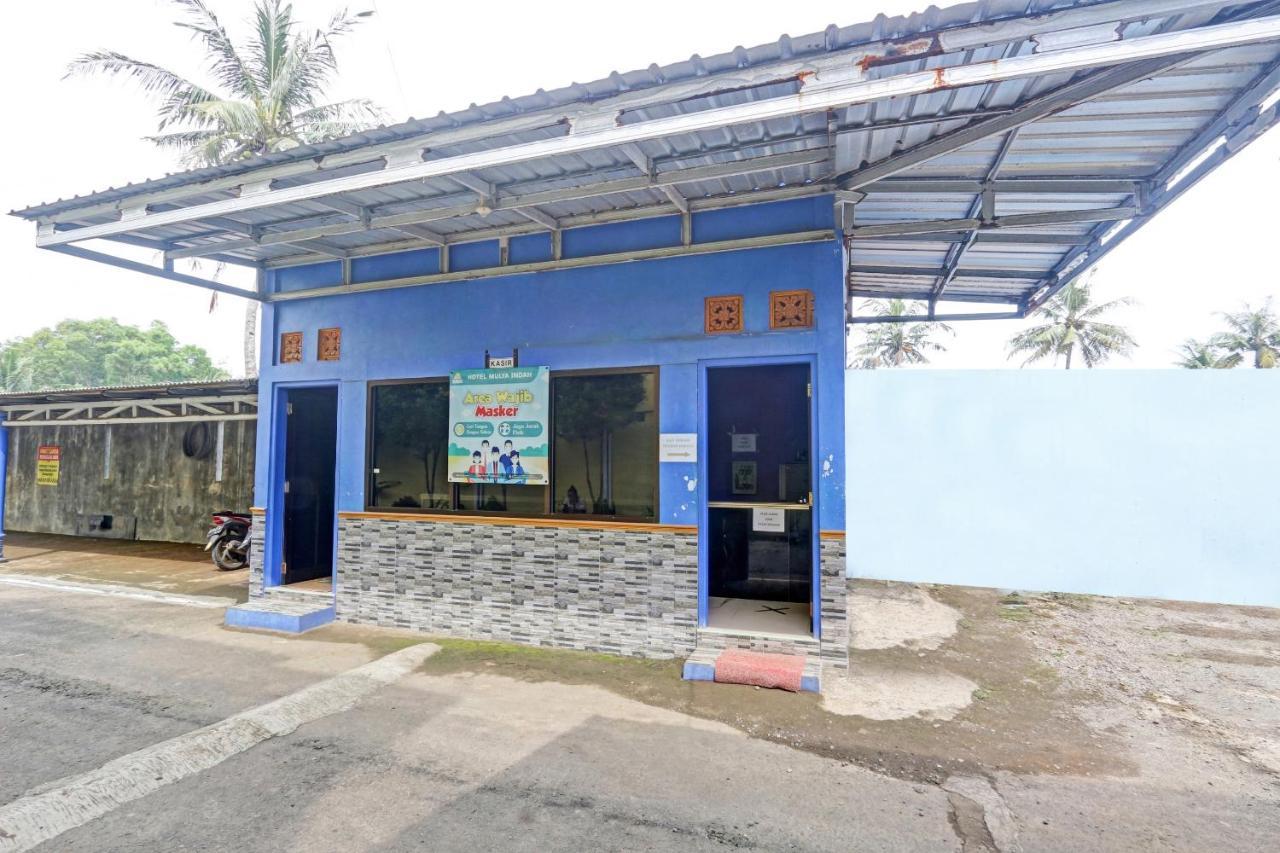Oyo 90796 Hotel Mulya Indah Tambakmulya ภายนอก รูปภาพ