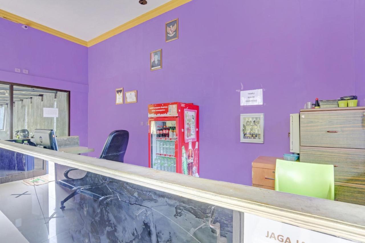Oyo 90796 Hotel Mulya Indah Tambakmulya ภายนอก รูปภาพ