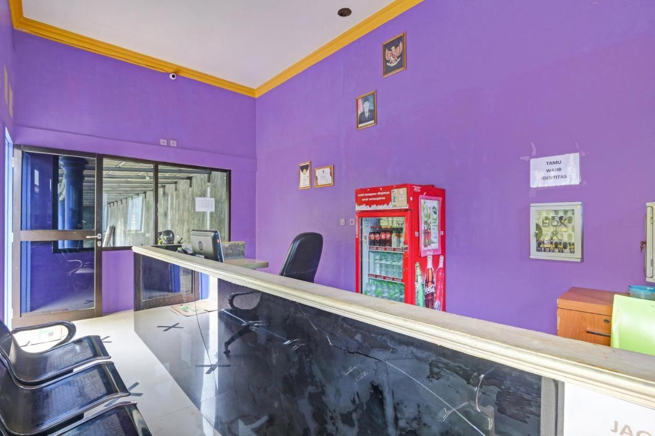 Oyo 90796 Hotel Mulya Indah Tambakmulya ภายนอก รูปภาพ
