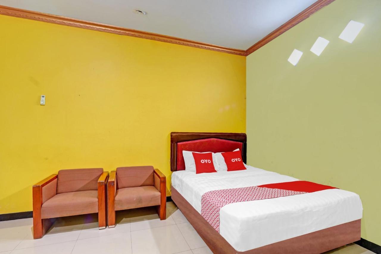 Oyo 90796 Hotel Mulya Indah Tambakmulya ภายนอก รูปภาพ